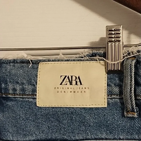 Zara High Rise Jeans - Picture 6 of 8